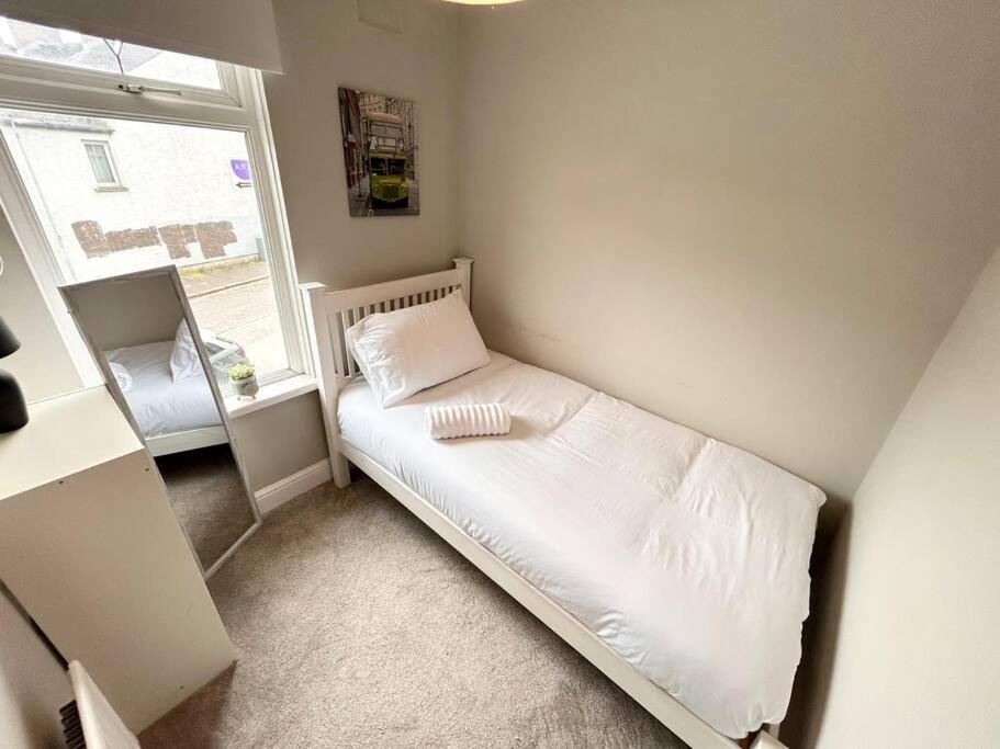 Snug Central Belfast Home, 2 Minutes From Ormeau Park! Exterior foto